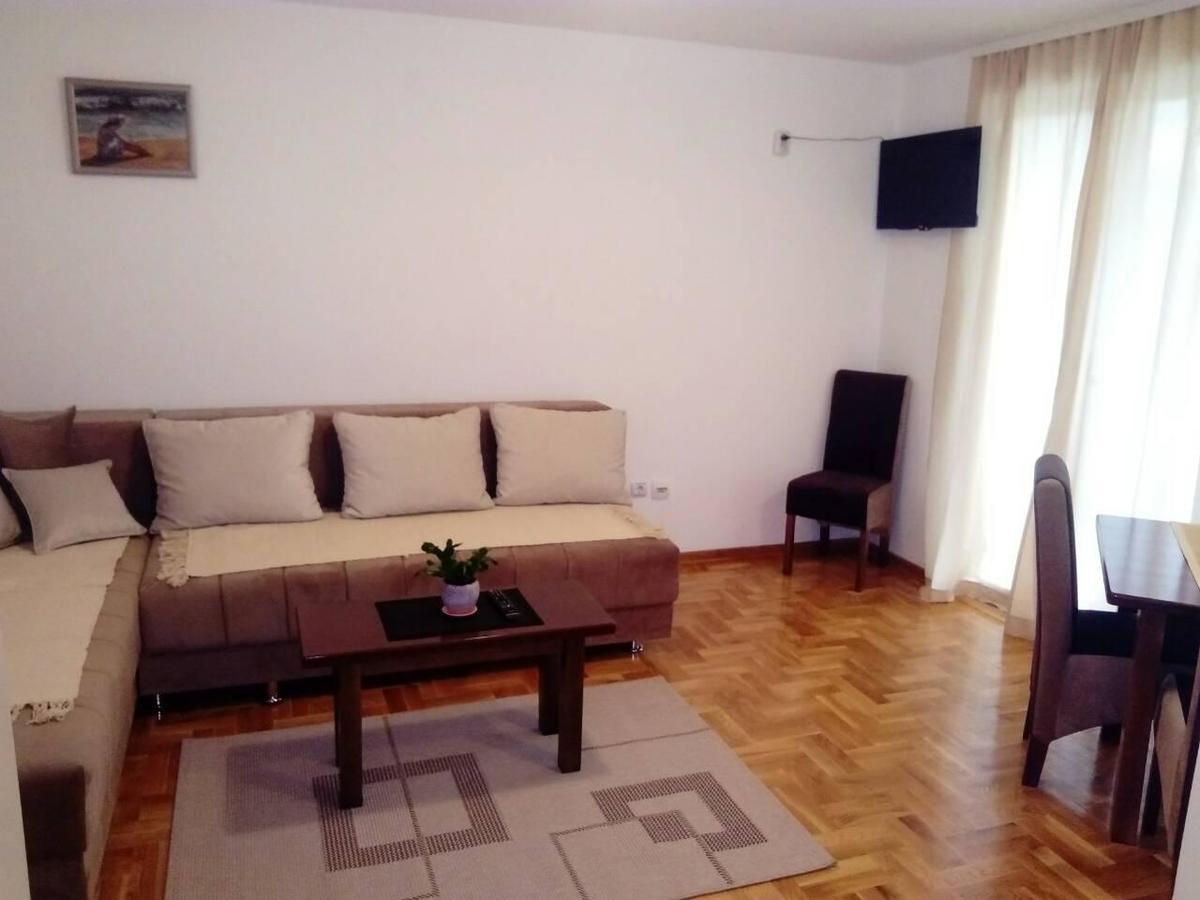 Apartment Laca Vrnjačka Banja المظهر الخارجي الصورة